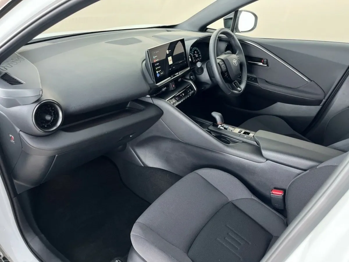 Toyota C-HR HYBRID SPORT+ - Image 6