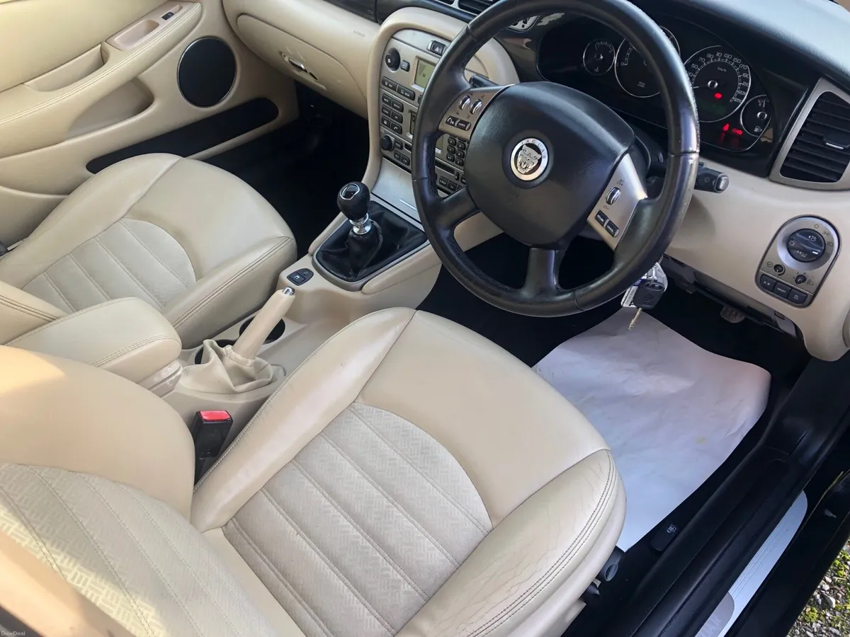 J A G U A R X TYPE 2.0 D NCT 27 -SOVEREIGNLY BE - Image 4