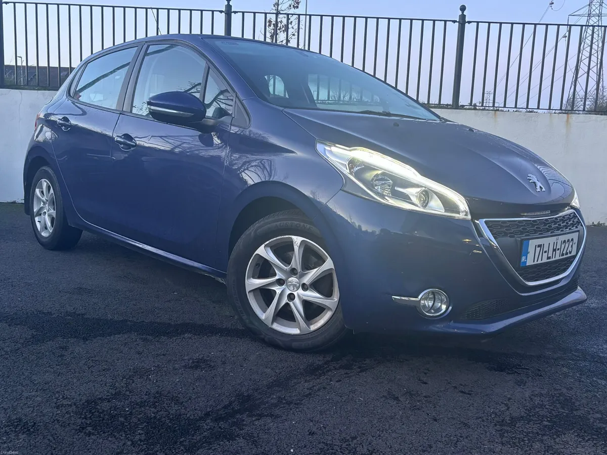 Peugeot 208 1.6 Diesel 2017 - Image 1