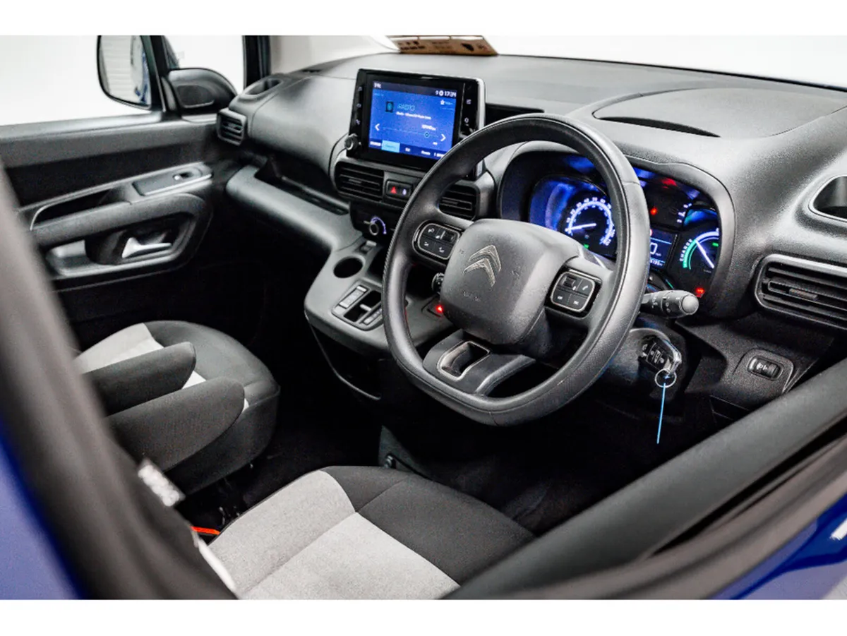 Citroen Berlingo ë-FEEL XL 50kWh LWB Auto 136HP - - Image 2