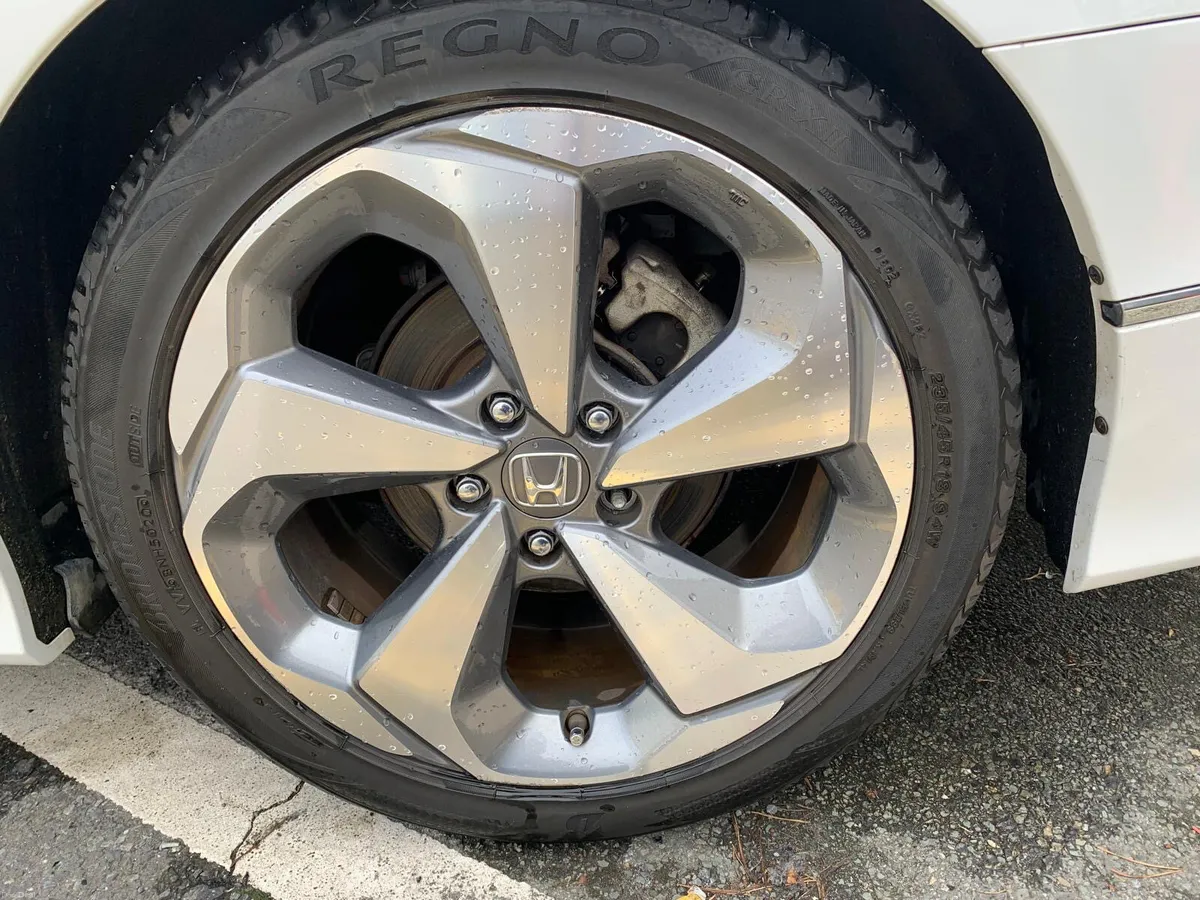 Honda Accord 2020 LOW MILEAGE - Image 6