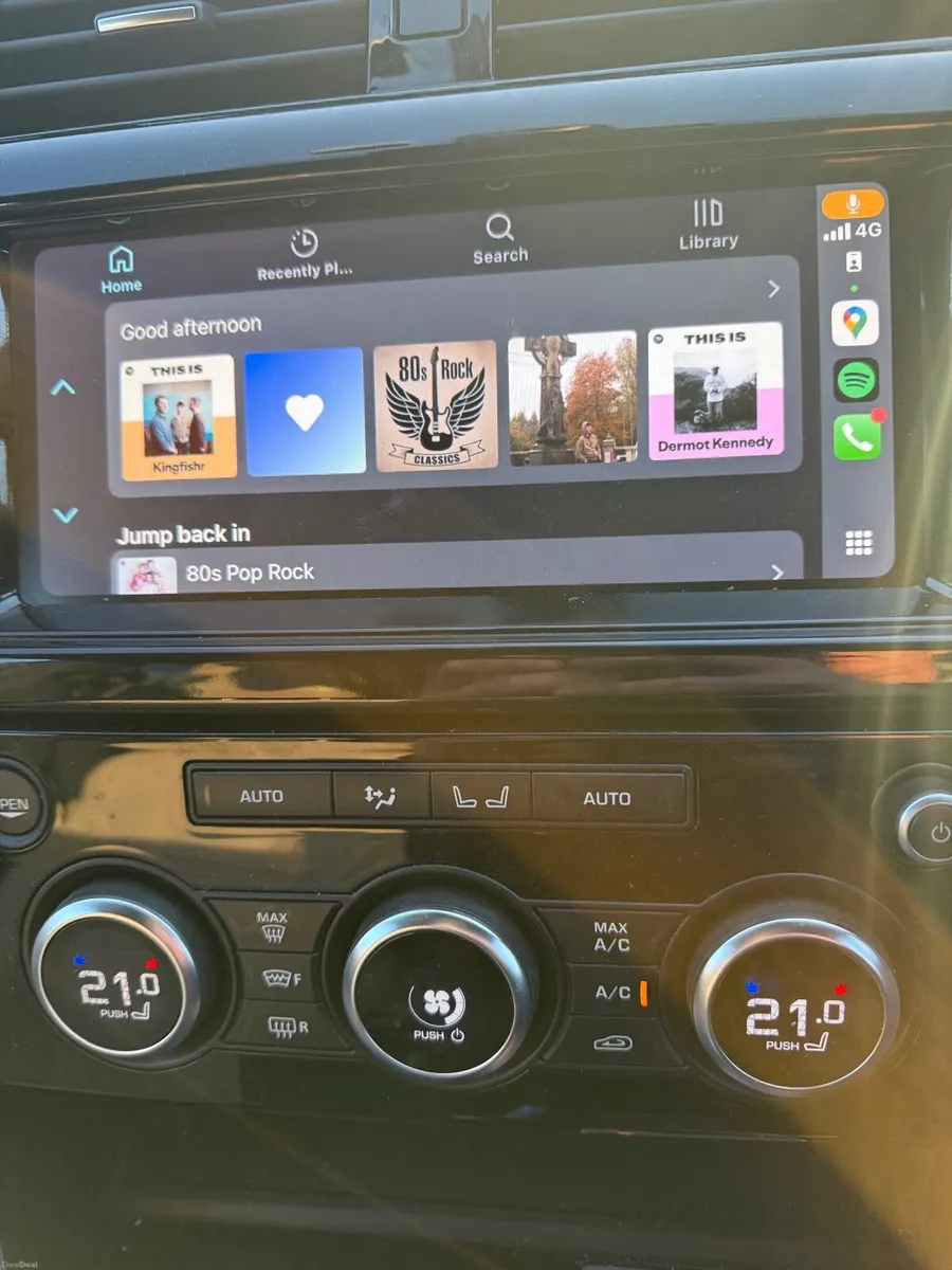 Land Rover Discovery 2017 - Image 2