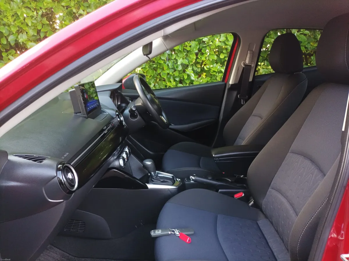 Spotless Low Mileage Mazda 2 1.3 Automatic, 2015 - Image 4