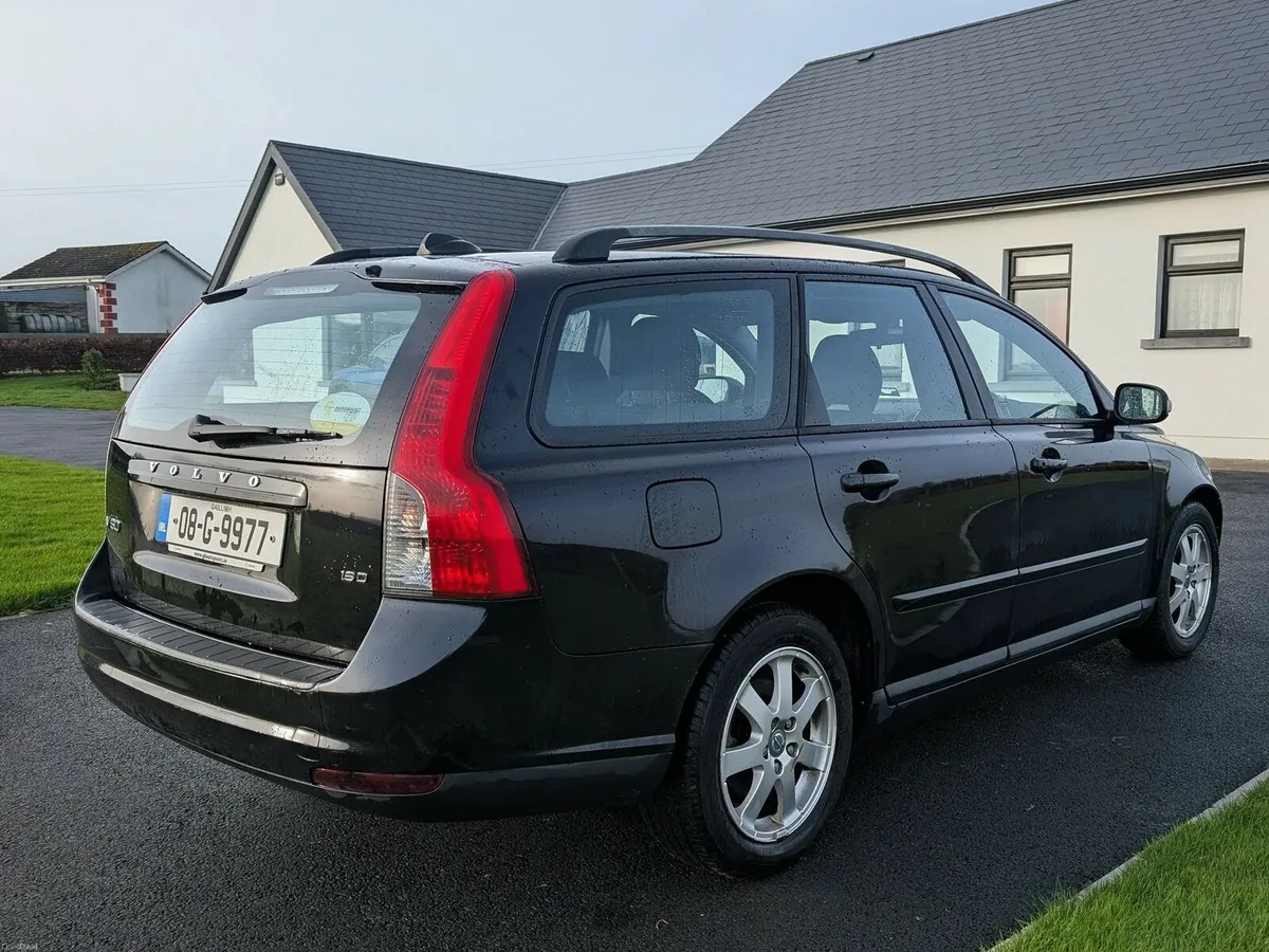 PRICE DROP**NEW NCT Volvo v50 1.6D - Image 2