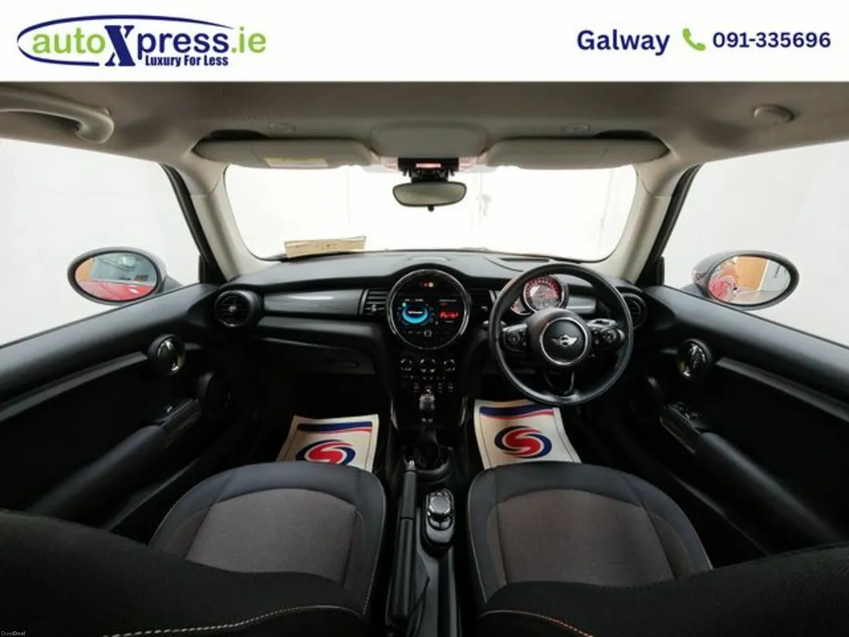 Mini Cooper **GREAT SPEC** 1.5 Automatic, Reversin - Image 2