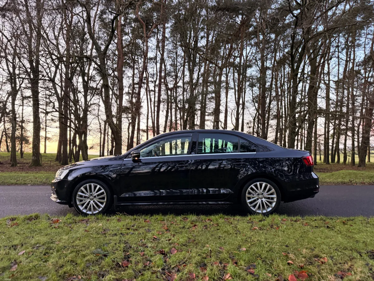 Volkswagen Jetta 2016 2.0 TDI Highline - Image 4