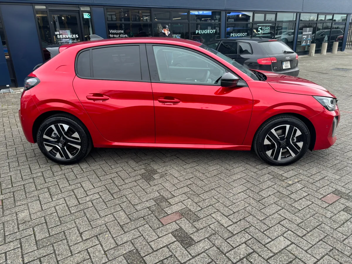 2025 Peugeot 208 Allure Hybrid scrappage offer - Image 3