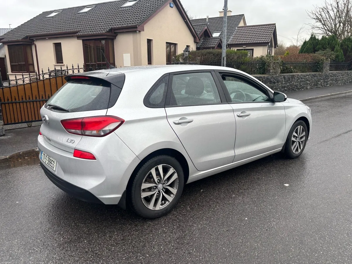 171 Hyundai i30 Automatic Nct 4/27 - Image 3