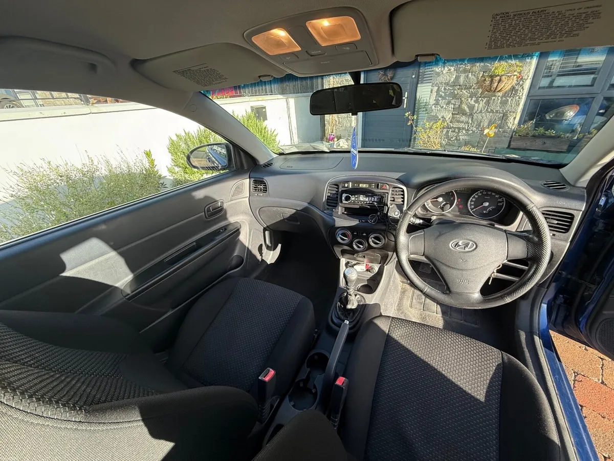 Hyundai Accent 2007 - Image 3