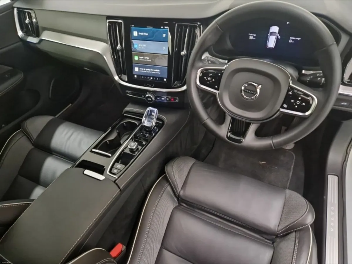 Volvo V60 PHEV Plus Dark - Image 4