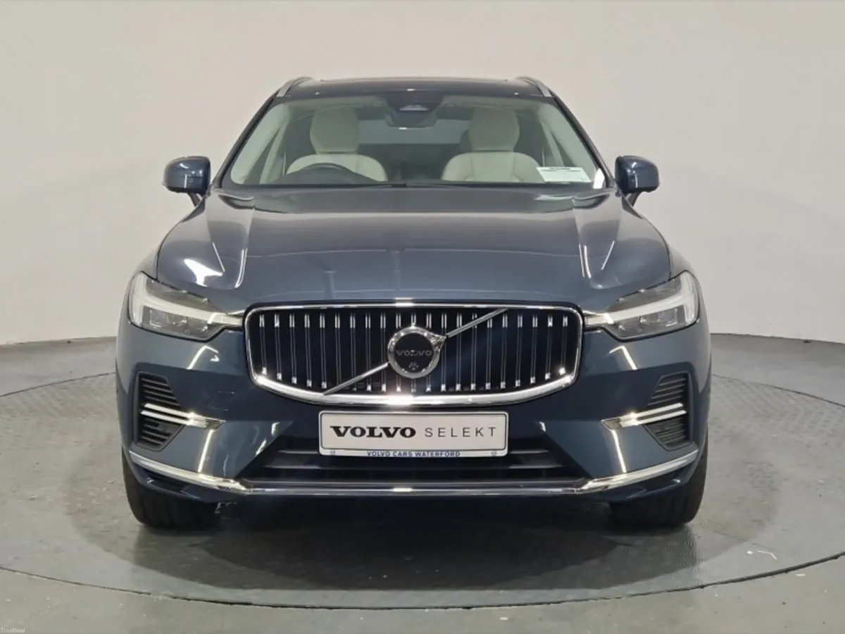 Volvo XC60 T6 PHEV Plus Bright - Image 3