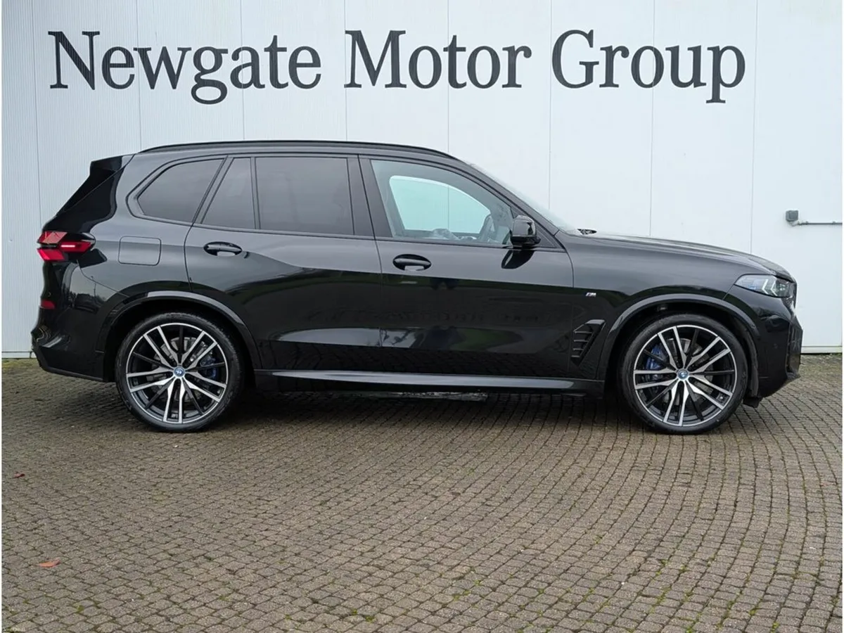 BMW X5 XDRIVE50E M SPORT - Image 4