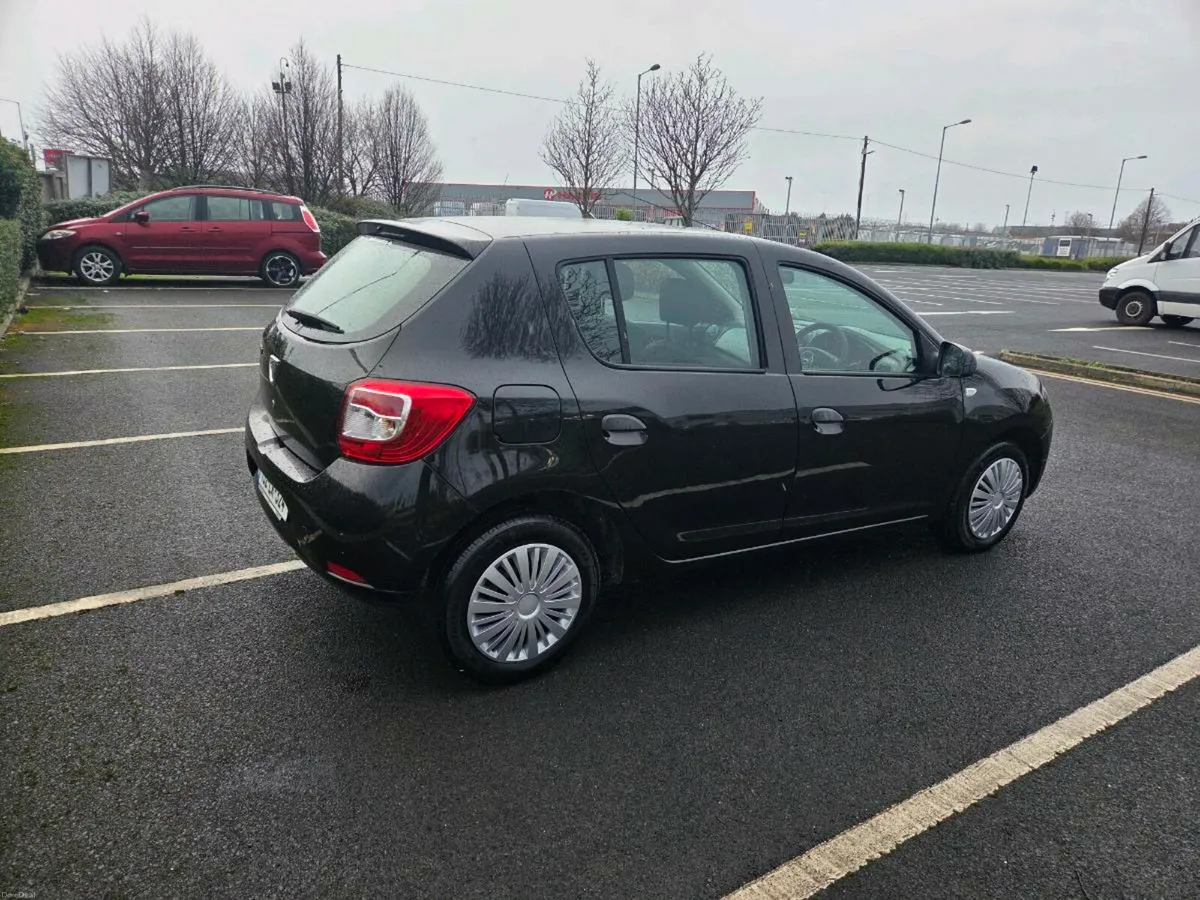New nct very clean dacia sandero - Image 2