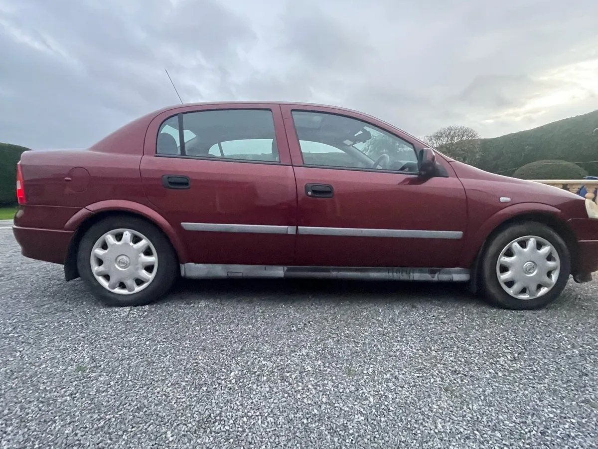 Opel Astra - Image 2