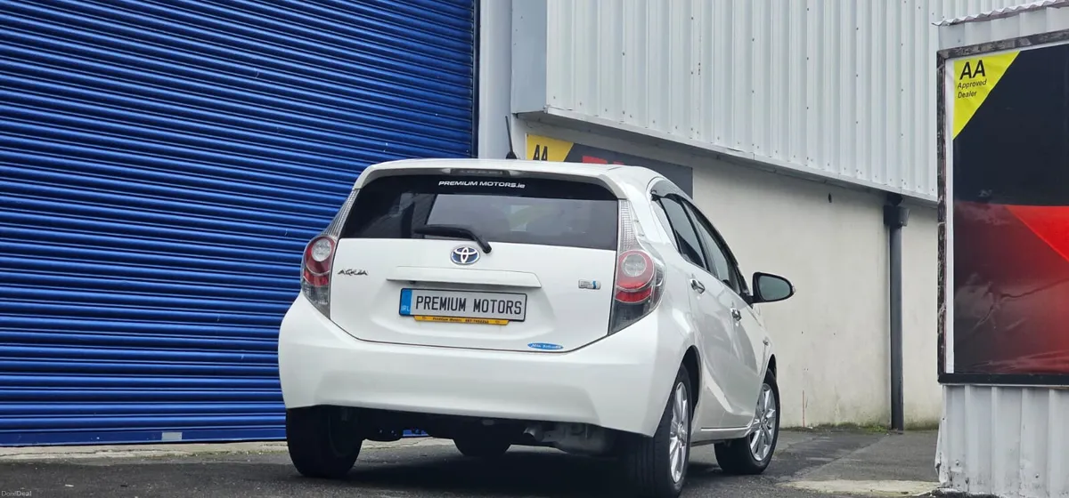 Toyota Aqua Push start AA Approved Heated seats - Image 3