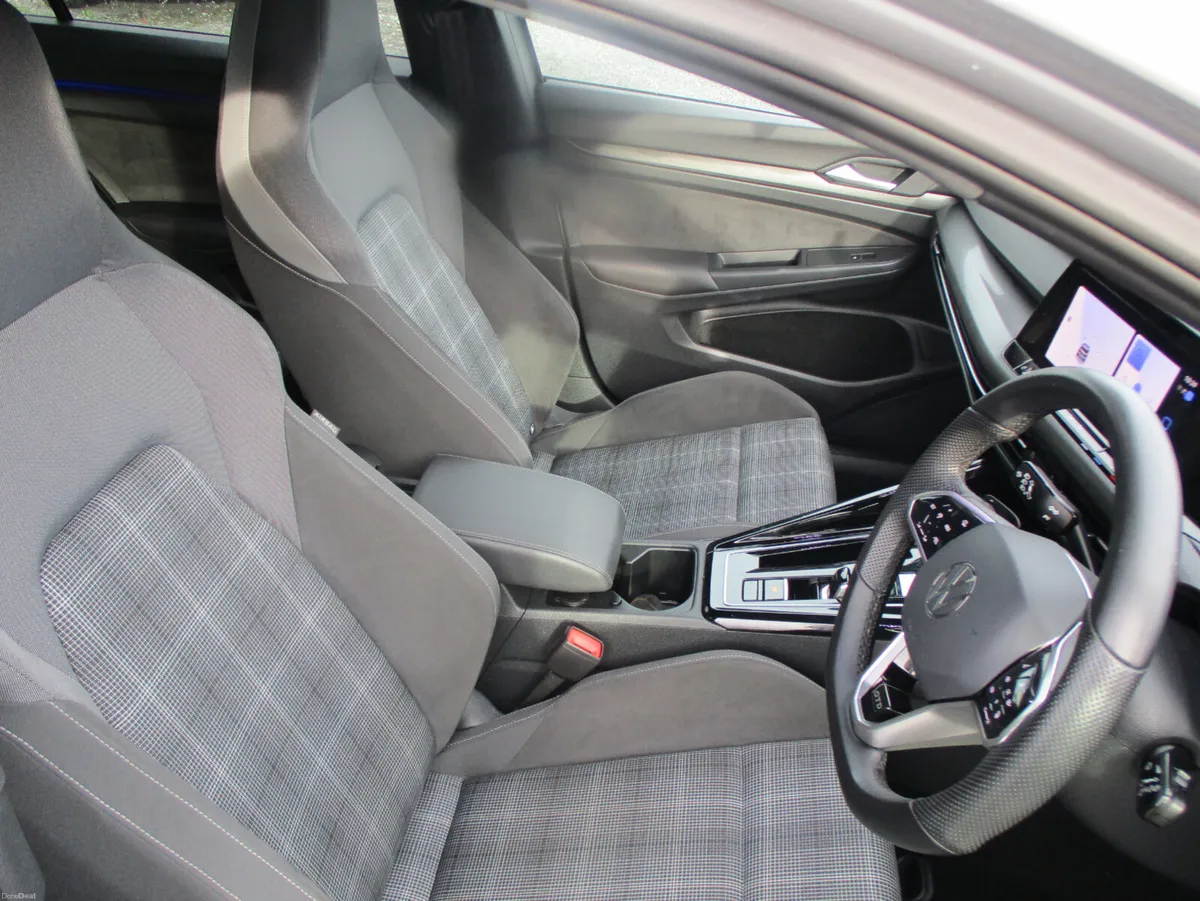 Volkswagen Golf 2023 2.0 TDI  GTD DSG 200 BHP - Image 2