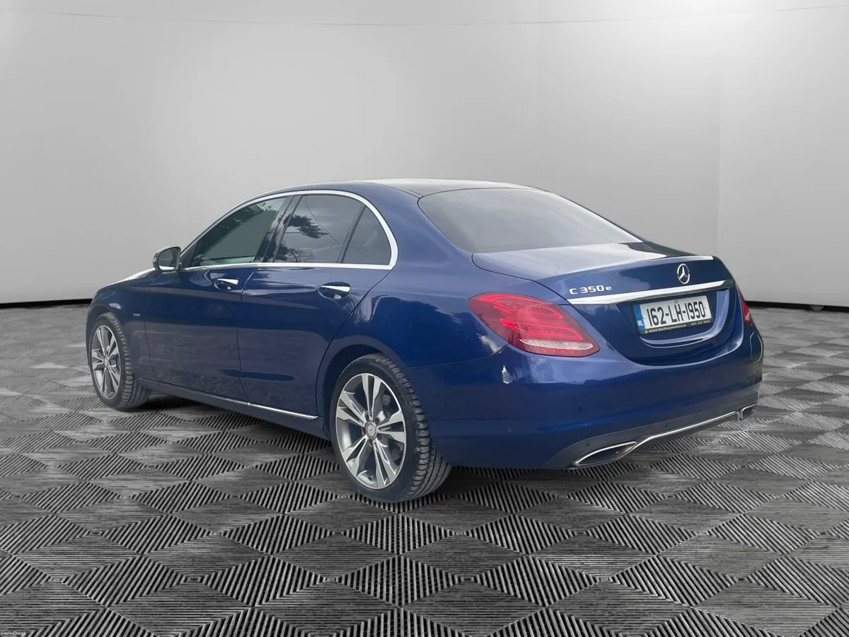 Mercedes-Benz C-Class 2016 - Image 3