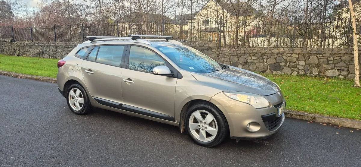 11 Renault Megane Estate NCTd - Image 1