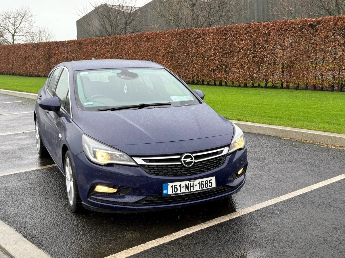 Opel Astra SRI 1.6 Cdti - Image 1