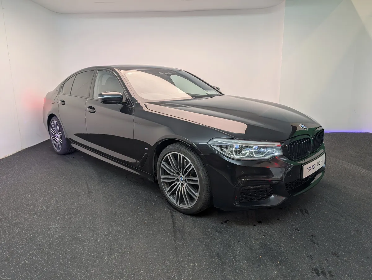 BMW 530e M Sport 2020 | Black/Black - Sunroof - Image 1