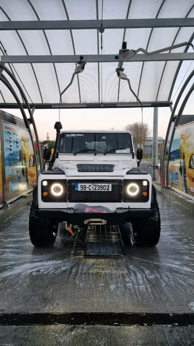 Land Rover Defender 110 MudBeast - Image 1