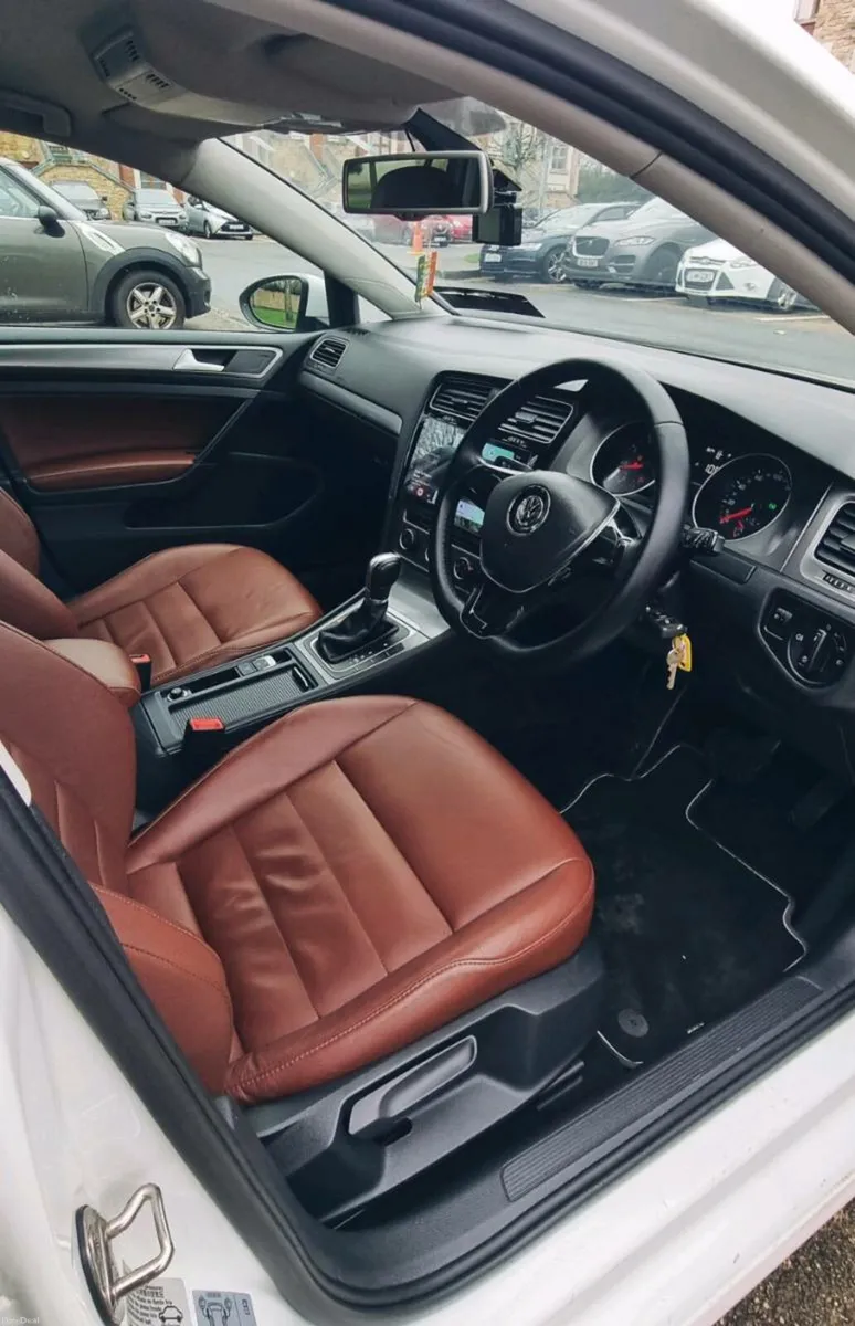 VW Golf Automatic Low mls - Image 2