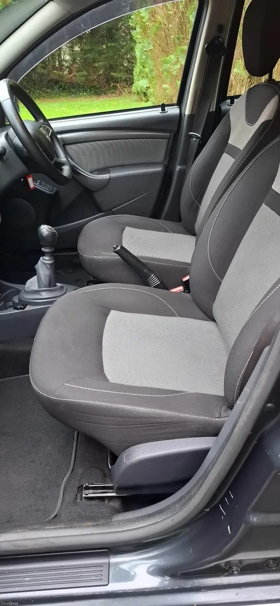 18 Dacia Duster , PRESTIGE,  Spotless - Image 3