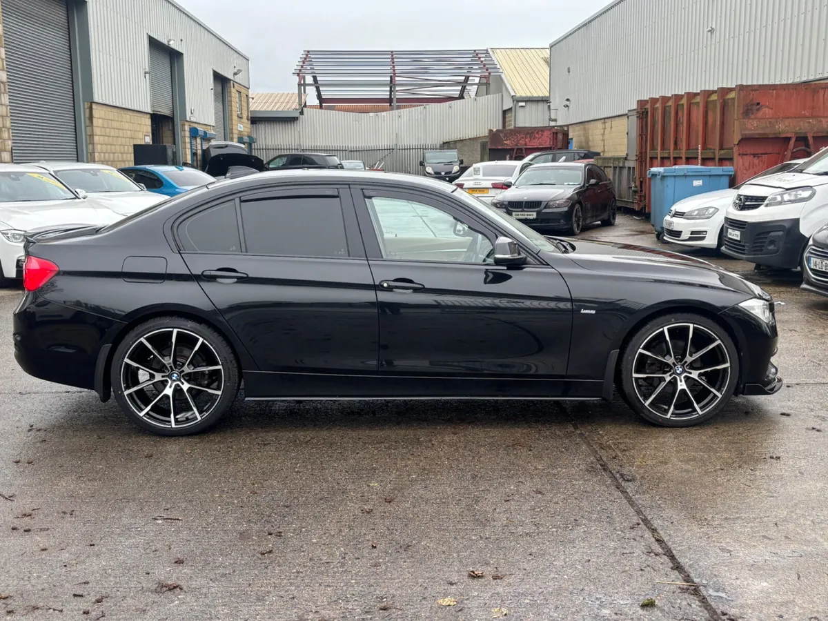 2017 BMW 320D LUXURY AUTO FULLY LOADED WITH EXTRAS - Image 3