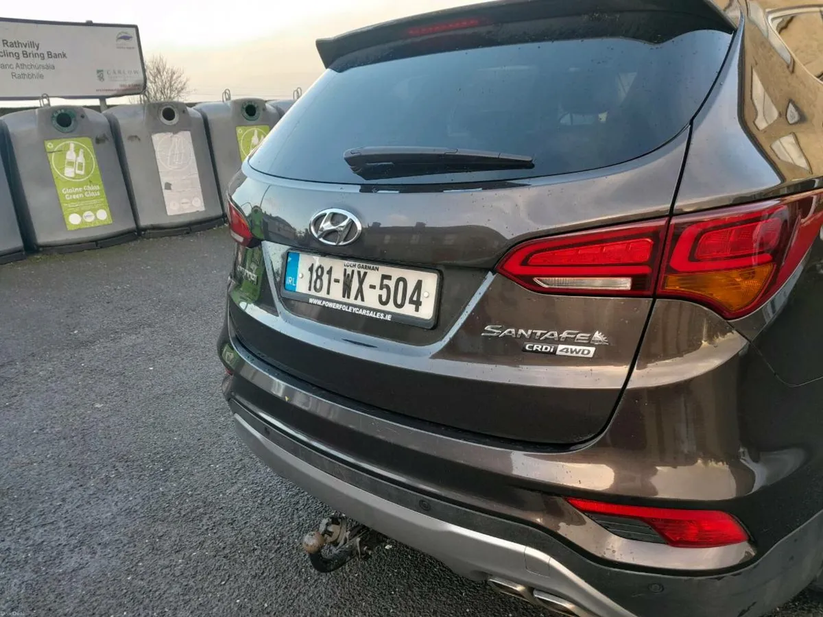 SWAP! Hyundai Santa Fe Executive 4WD NCT Jan 2028 - Image 4