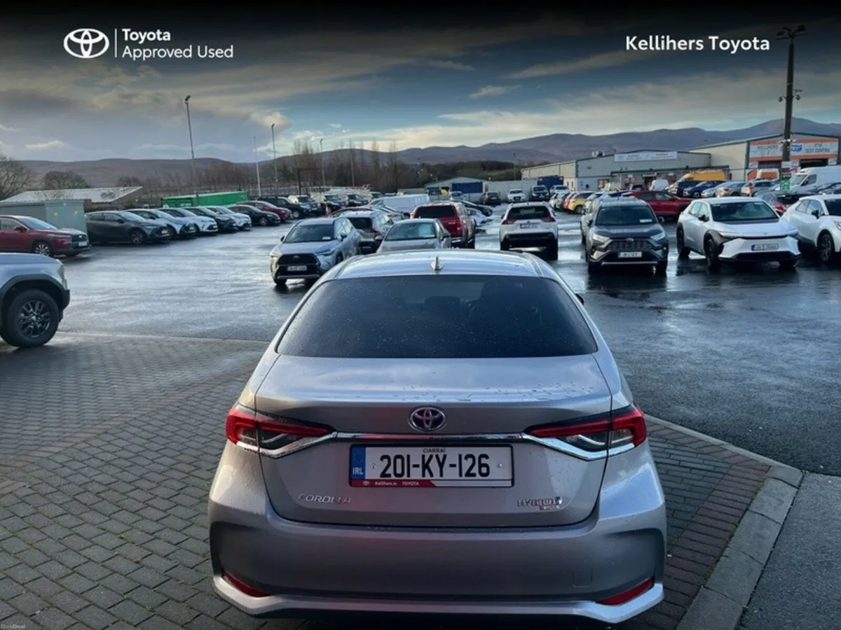 Toyota Corolla HYBRID ELECTRIC LUNA - Image 4