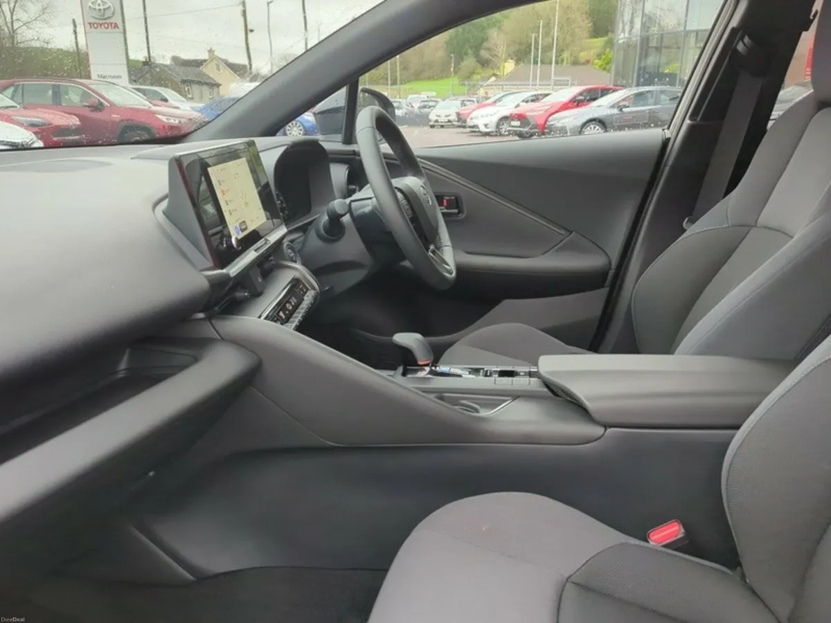 Toyota C-HR USED CAR SALE!! C-HR PHEV SPORT - Image 6