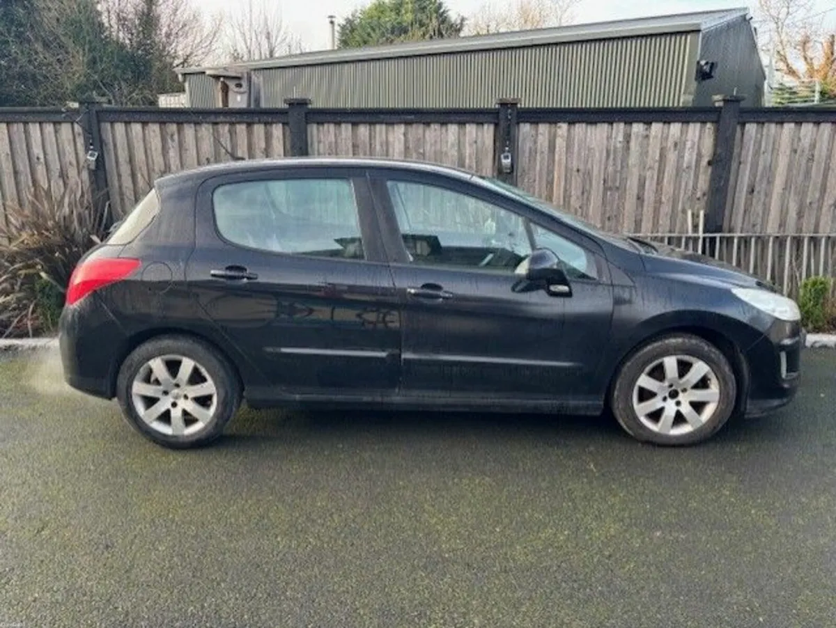 Peugeot 308 2010 - Image 3