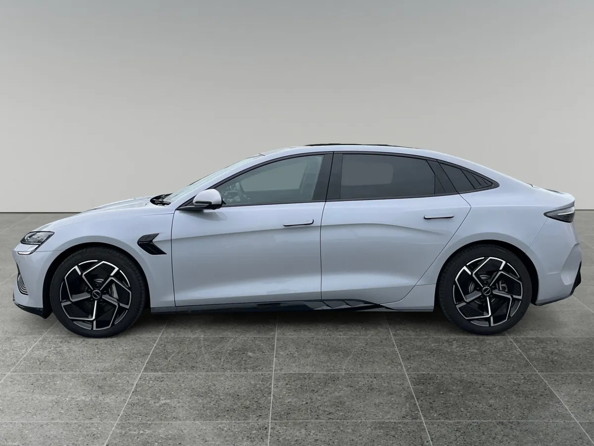 2026 BYD Seal Excellence AWD - Image 3