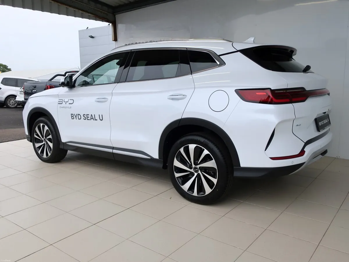 2026 BYD SEAL U Design AWD - Image 3