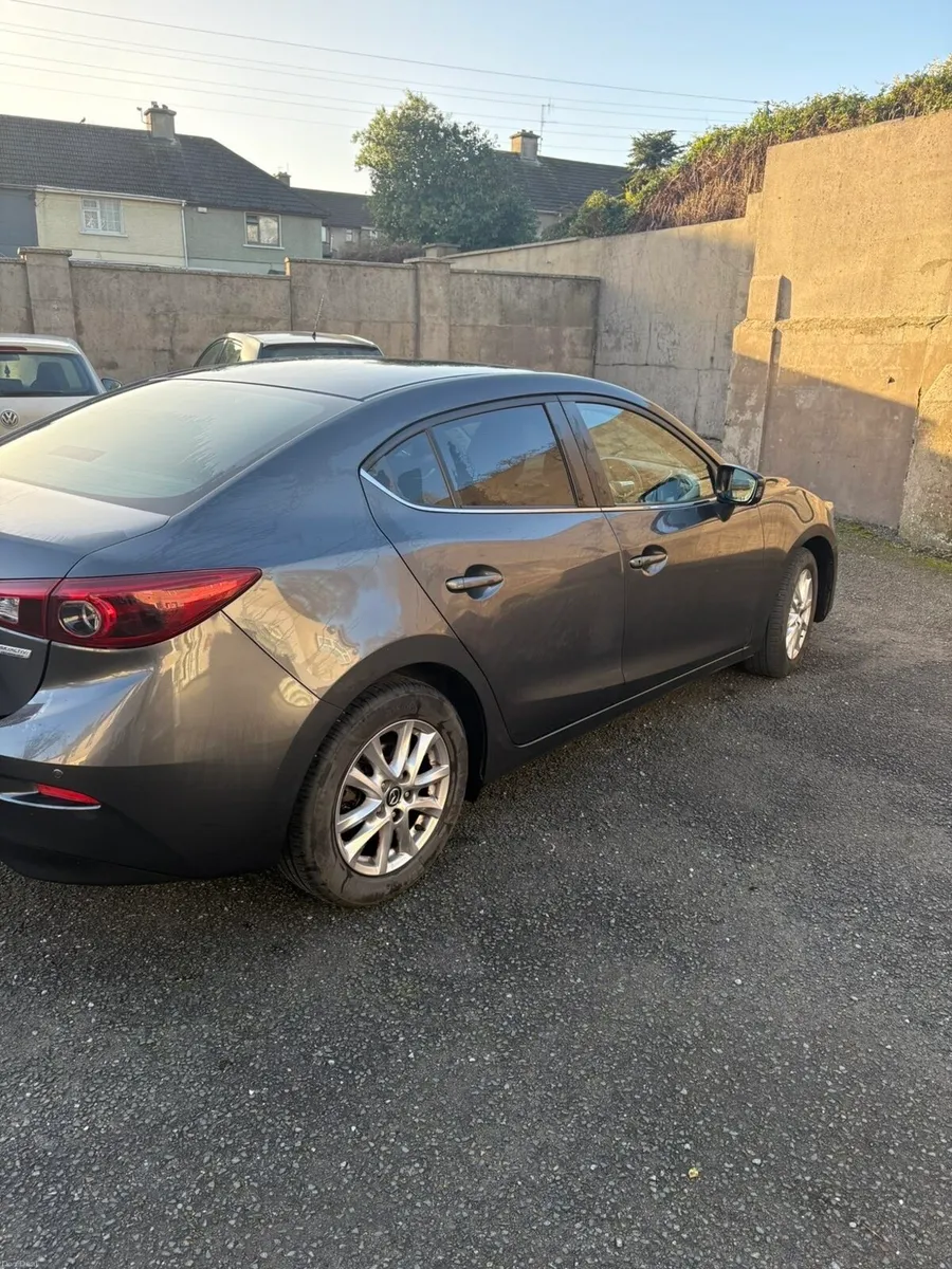 162 Grey Mazda 3 Saloon - Image 4