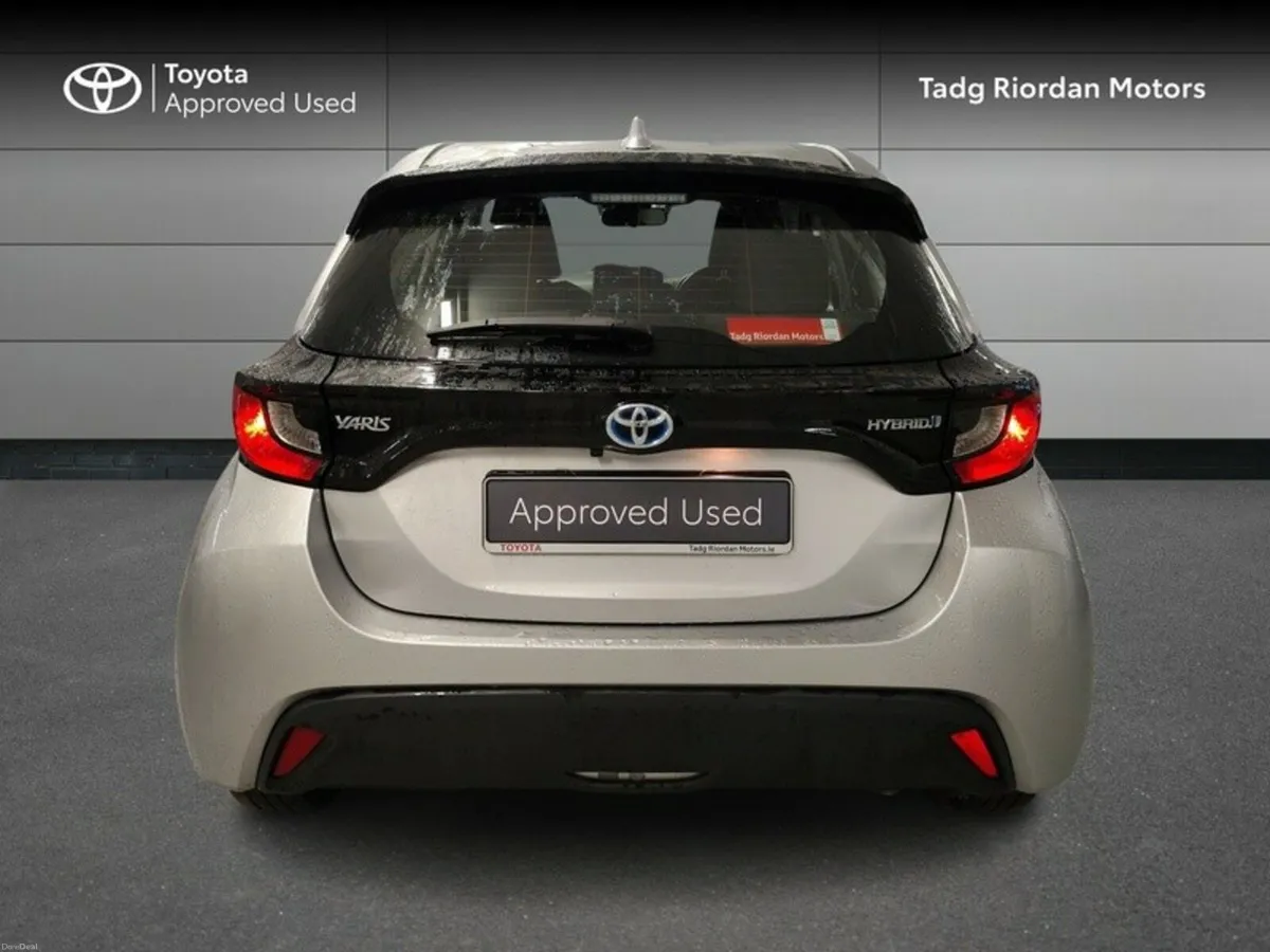 Toyota Yaris HYBRID LUNA 4DR AUTO - Image 4