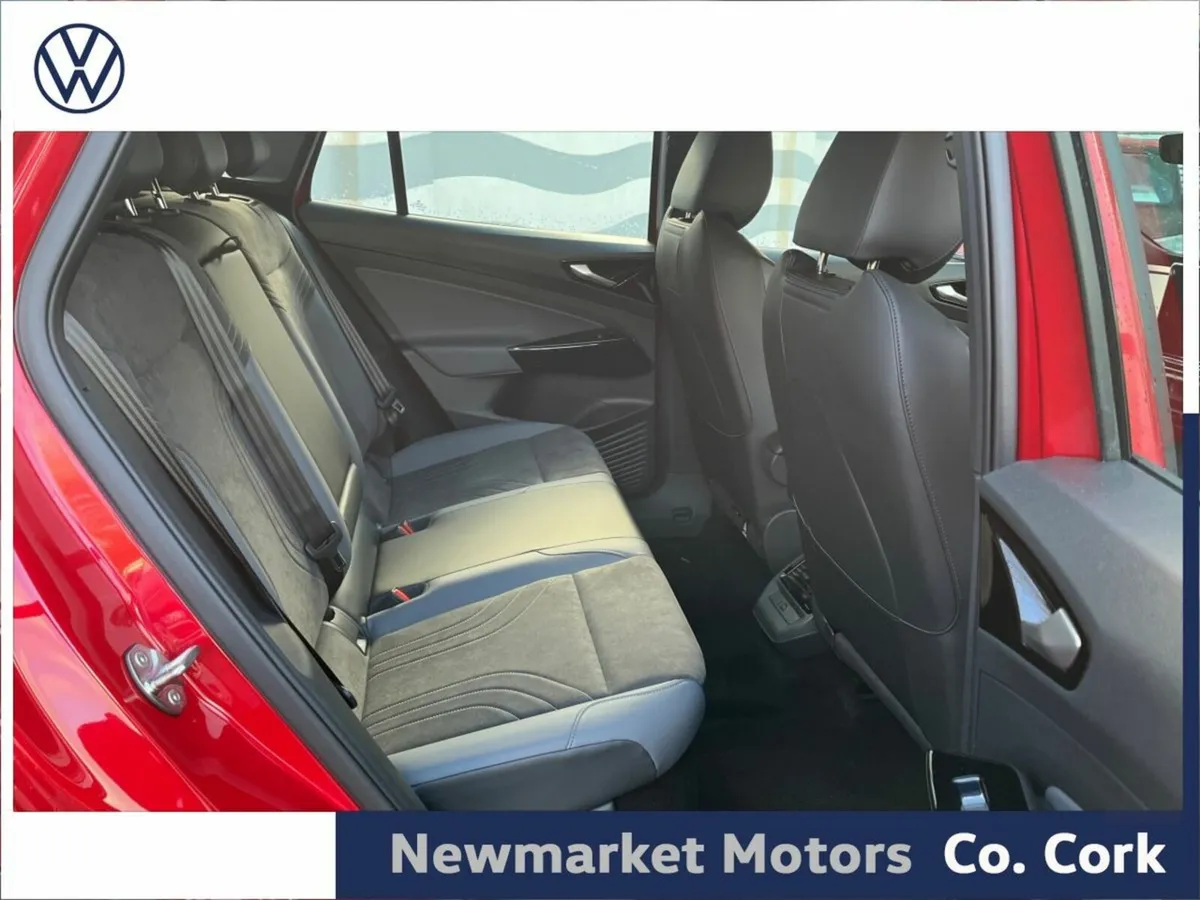 Volkswagen ID.4 ( NEW 2026 ) PRO 77KWH IN STOCK FO - Image 3