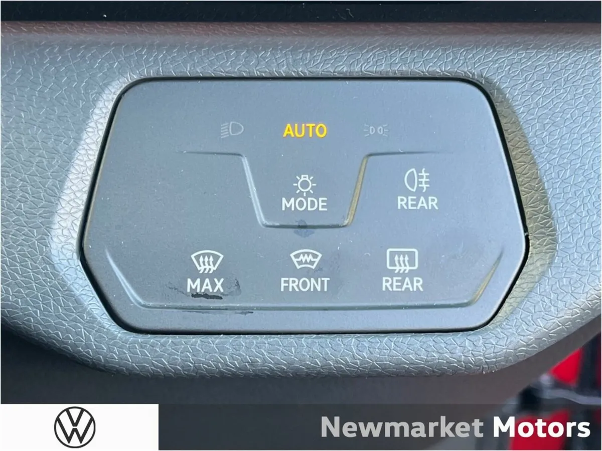 Volkswagen ID.4 ( NEW 2026 ) PRO 77KWH IN STOCK FO - Image 4