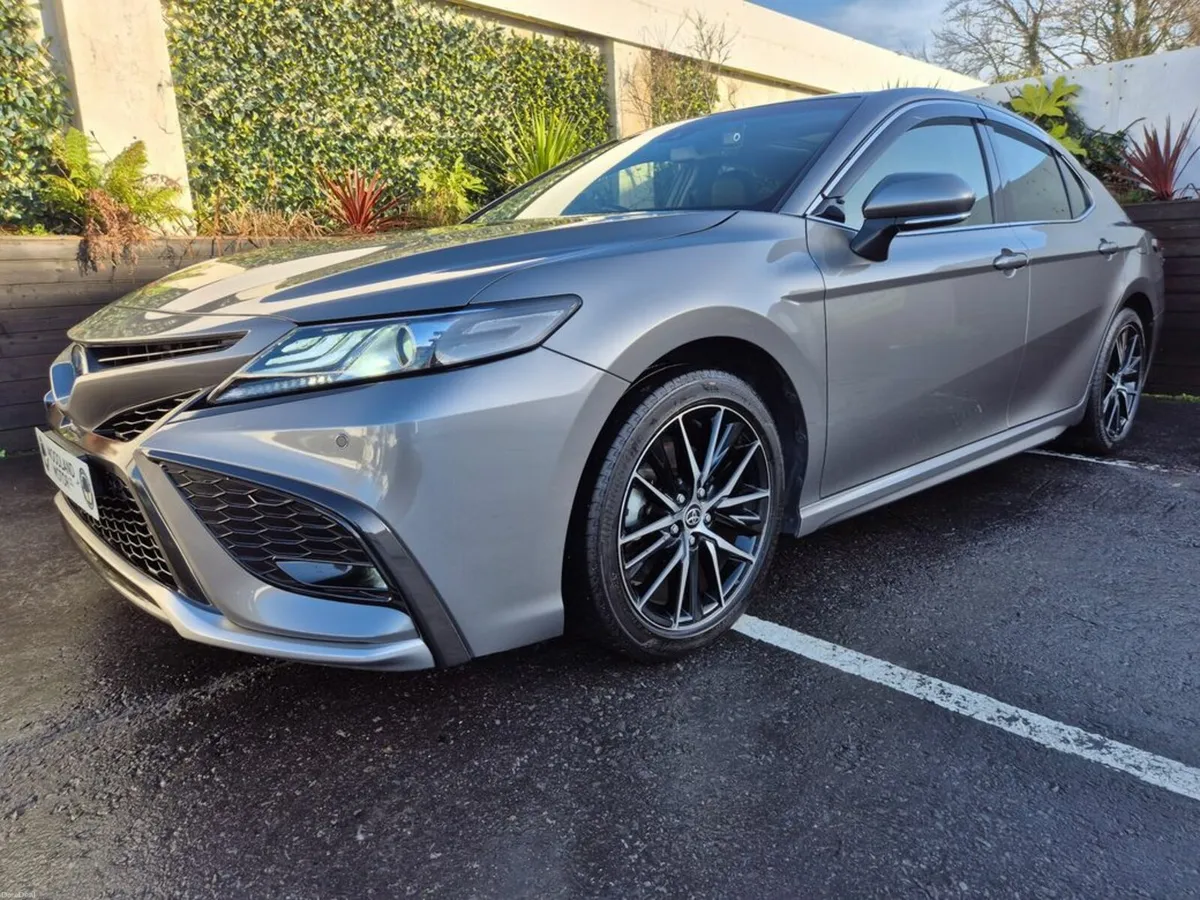Toyota Camry 2.5 HYBRID / WORLD SPORT EDITION G-PA - Image 1