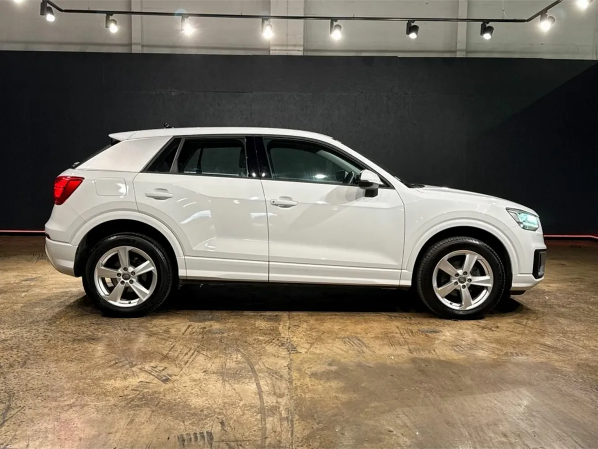 Audi Q2 AUTOMATIC 1.0L TFSI - DIGITAL DASH - REVER - Image 3