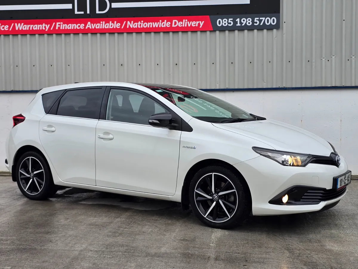 2018 Toyota Auris LUNA SPORT MODEL NICE EXTRAS - Image 3