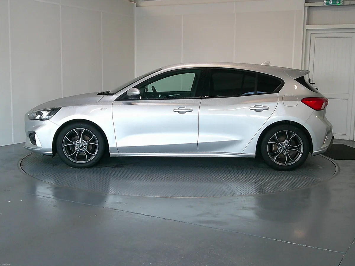 Ford Focus 2019 - Image 4