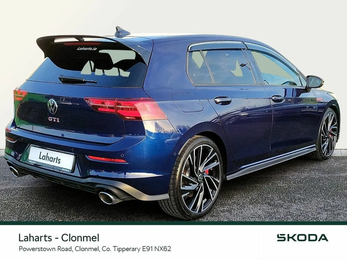 Volkswagen Golf GTI CLUB 2.0TSI 5DR 300HP DSG - Image 3