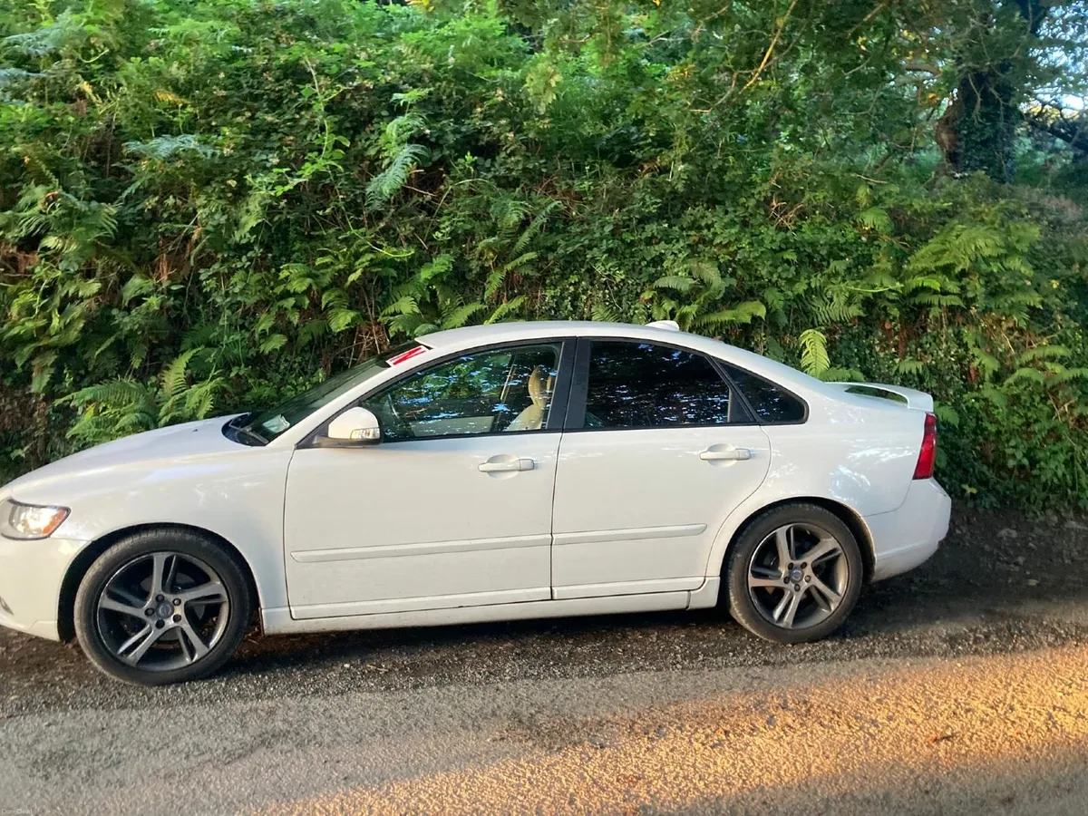 Volvo S40 2011 - Image 4