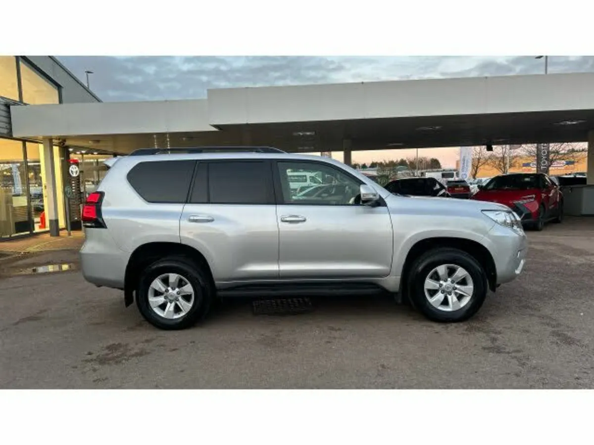 2018 Toyota Landcruiser 2.8 Active D-4D LWB - Image 3