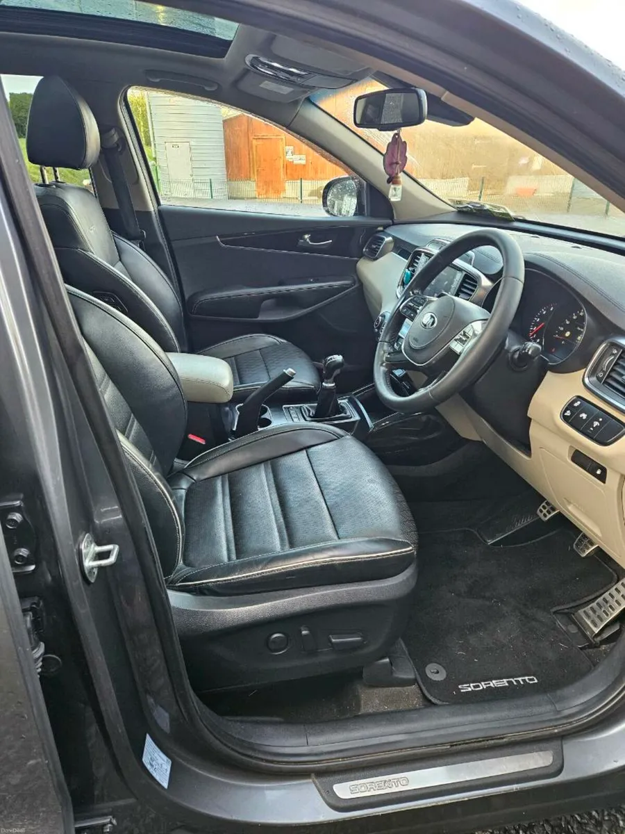 Kia sorento - Image 2