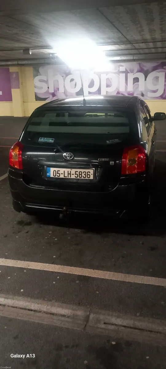 05 Toyota corolla - Image 1