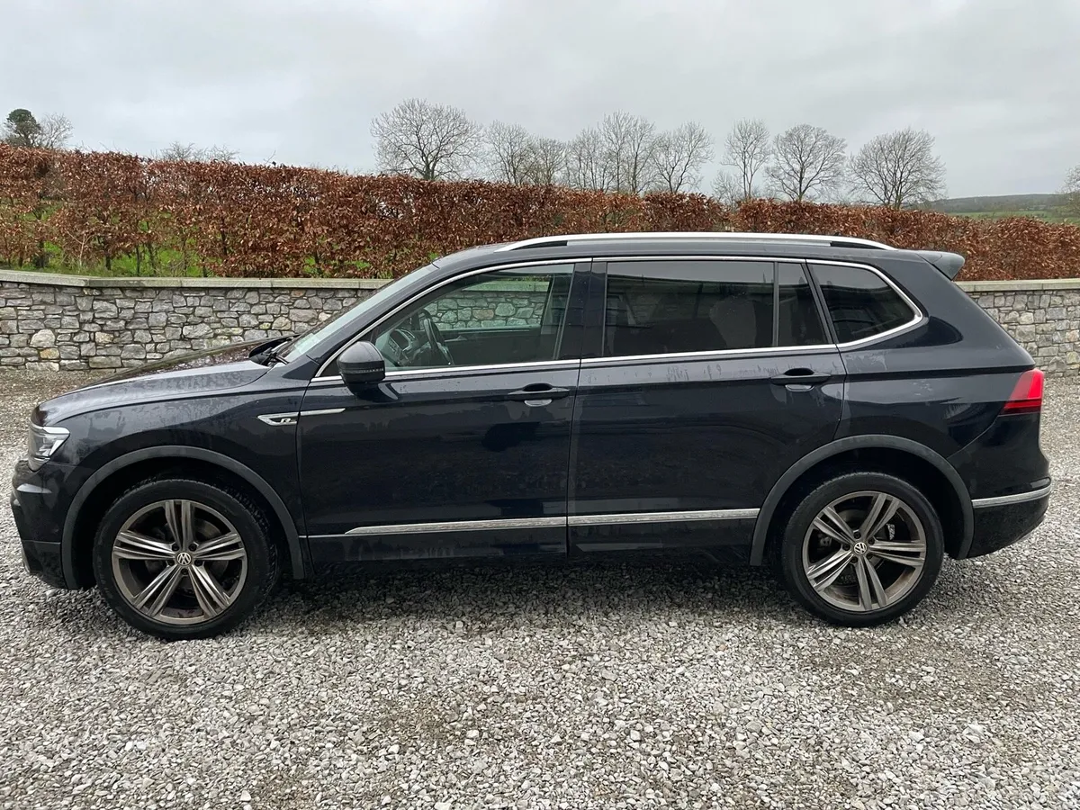 Volkswagon Tiguan Allspace R-line Auto 7 seater - Image 2