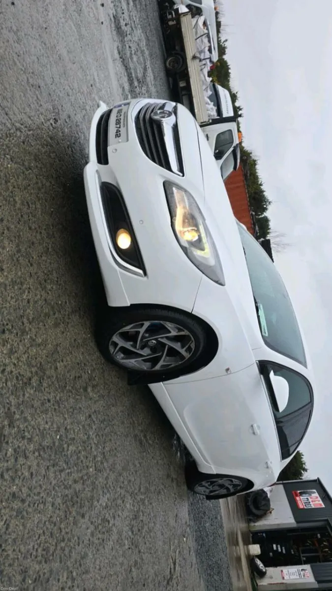 2016 vx line insignia **full nct** - Image 3