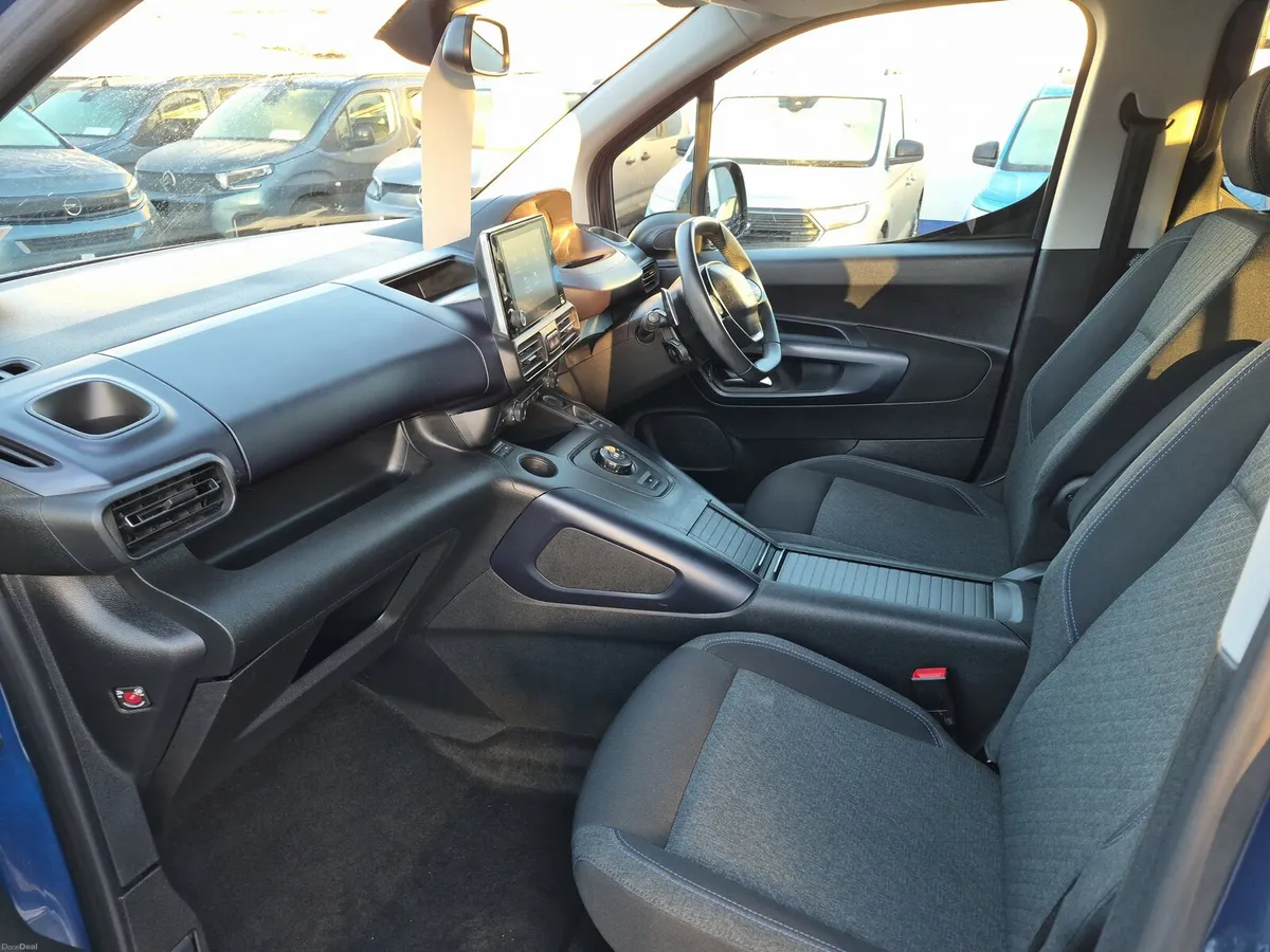 Peugeot Rifter Lowered Floor Wheelchair Access - Image 3